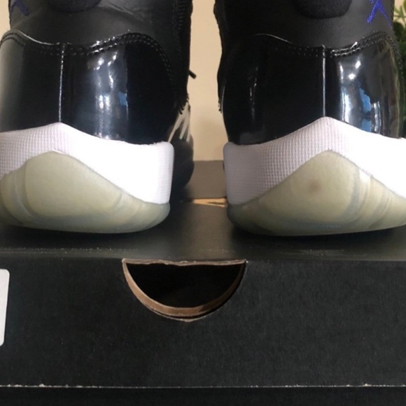 Air Jordan 11 Retro BG Black/Concord White - Picture 7 of 8